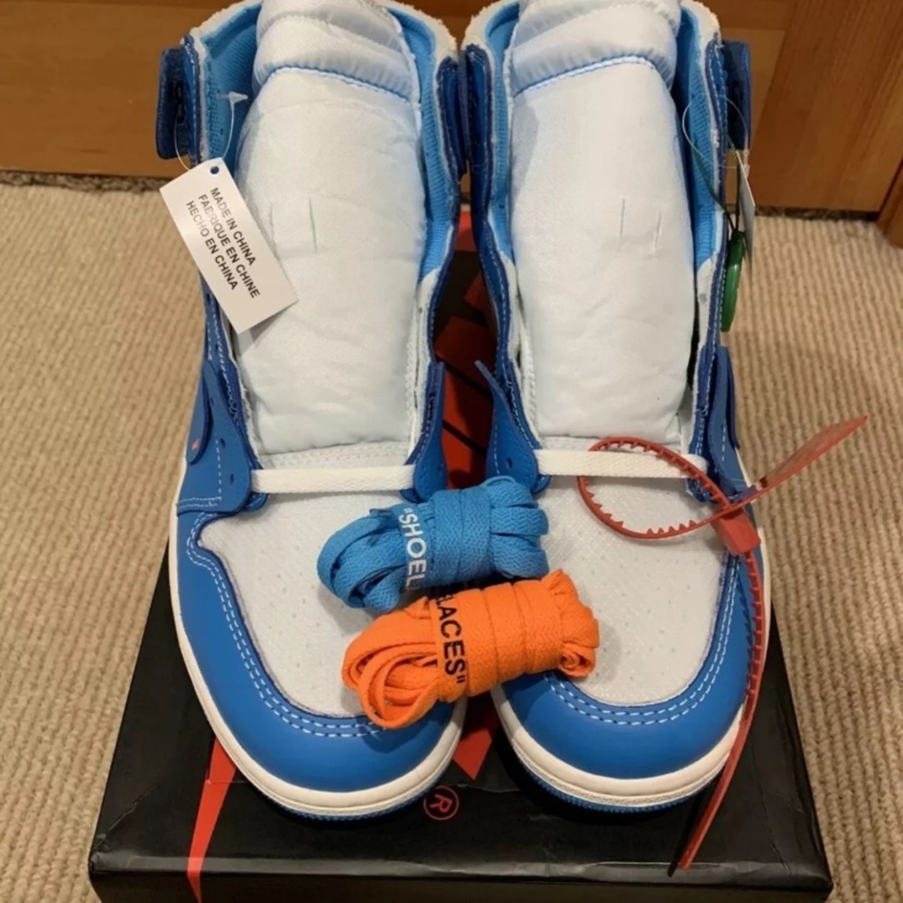 Authentic Off Whites 1’s Size 11 UNC